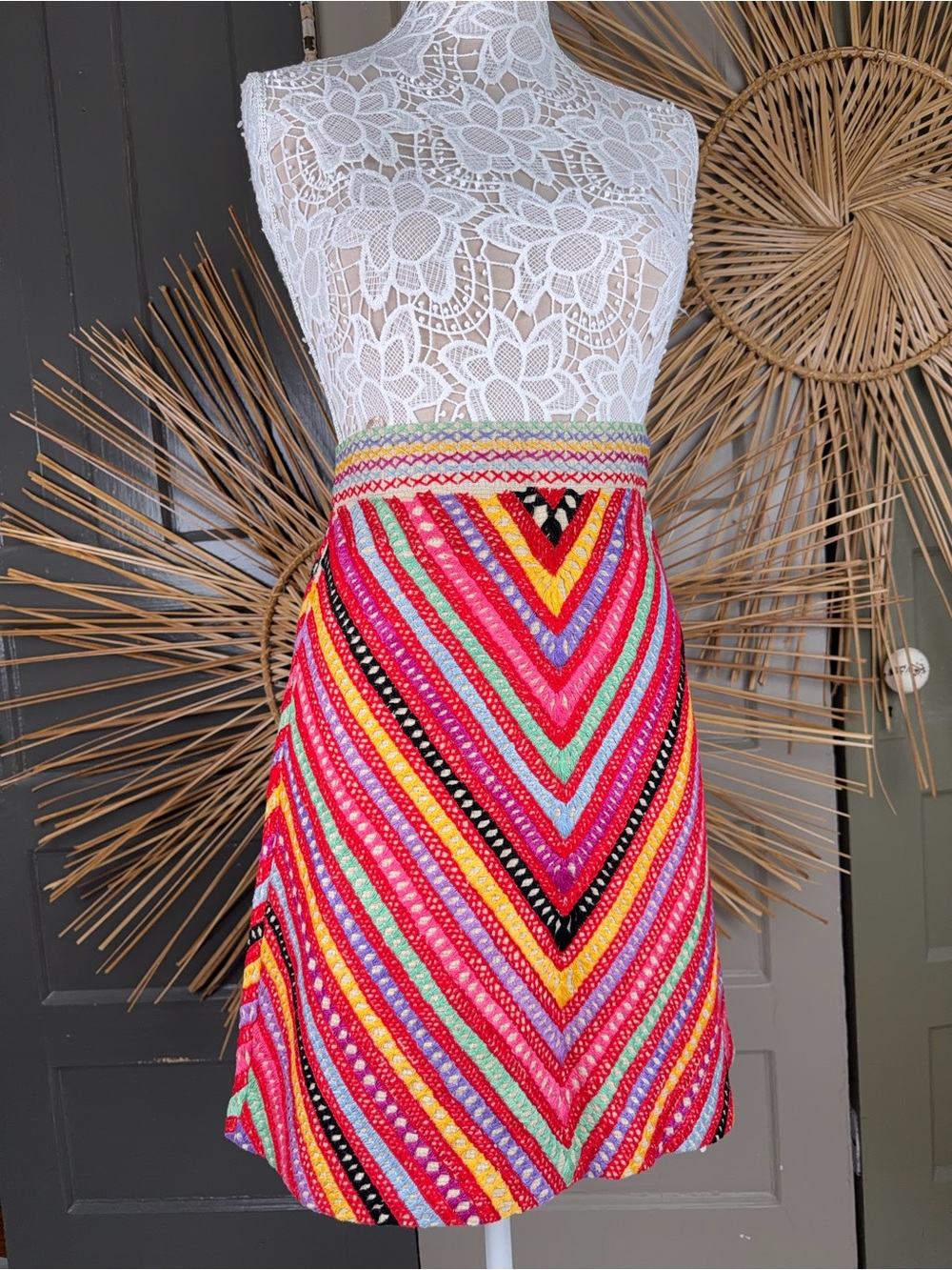 Jemima Khan Rare 1990s 100% Silk Colorful Hand Embroidered A-line Skirt M